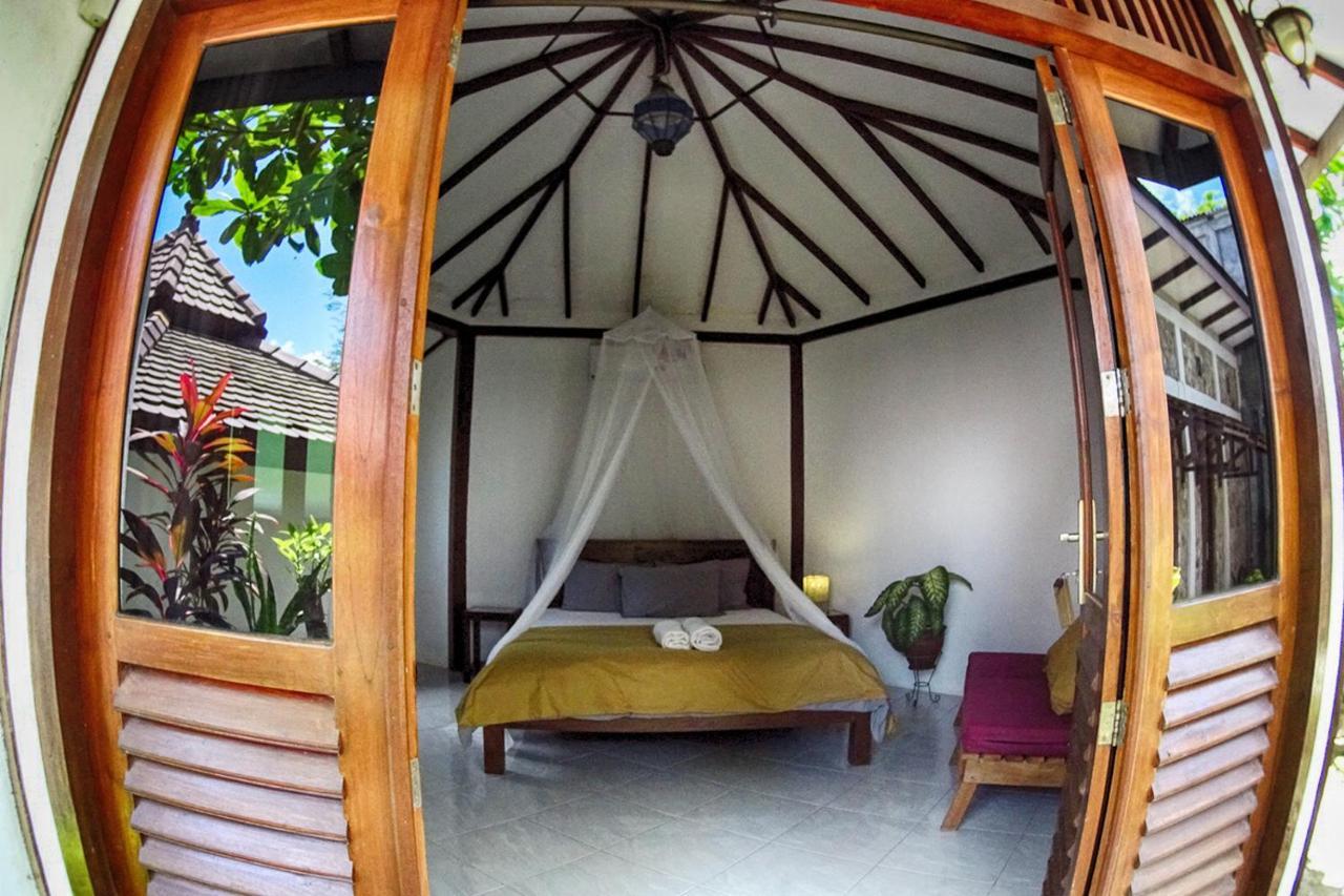 Ayu Hotel Karimunjawa Eksteriør billede