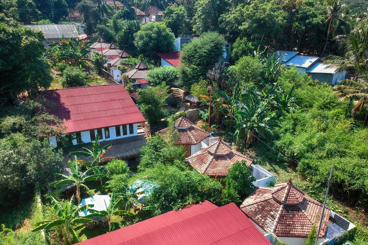 Ayu Hotel Karimunjawa Eksteriør billede
